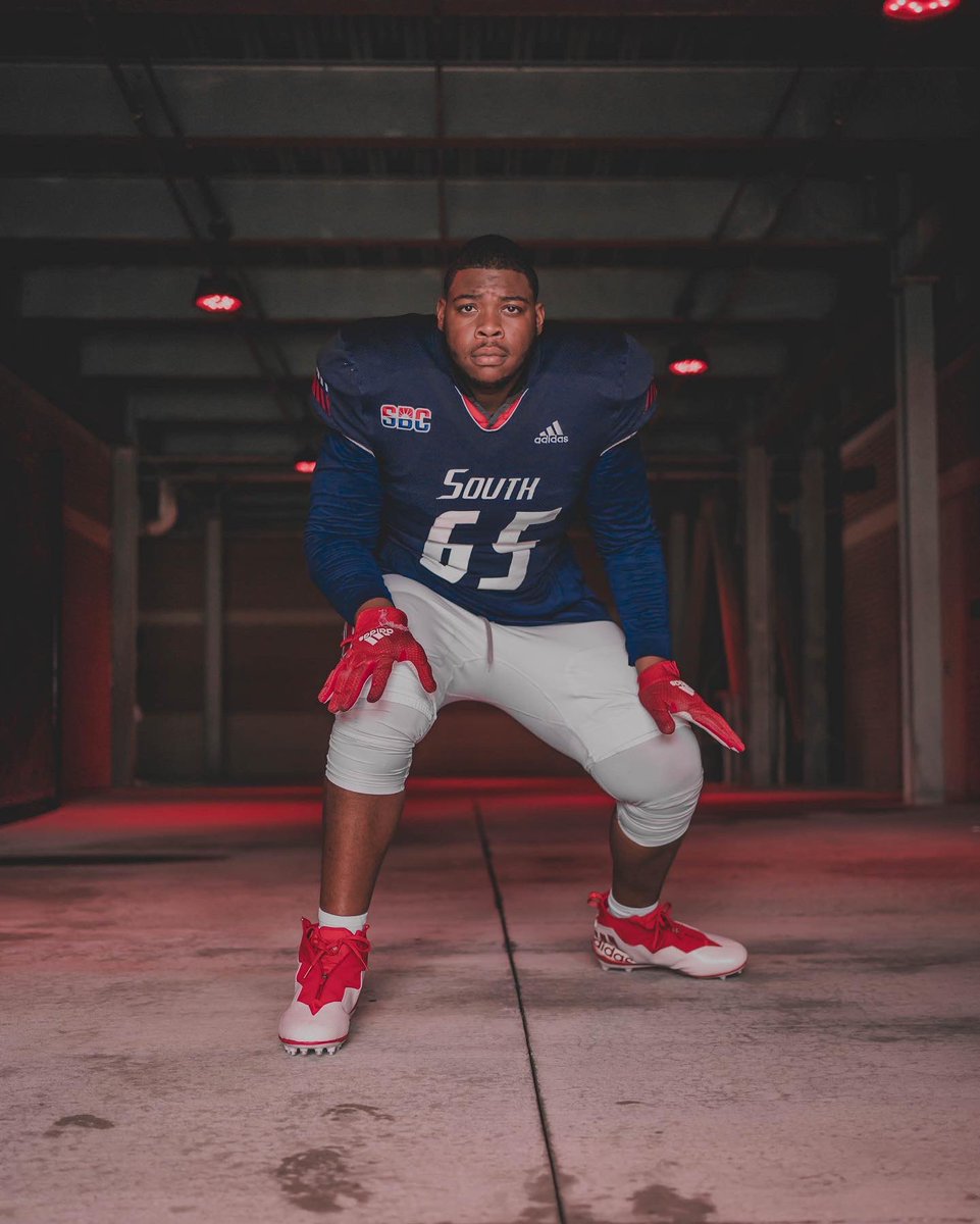 josh_ball32's tweet photo. Just letting Twitter know I’m still alive and that it’s game week🤝🏾 https://t.co/fgHQKTgYfD