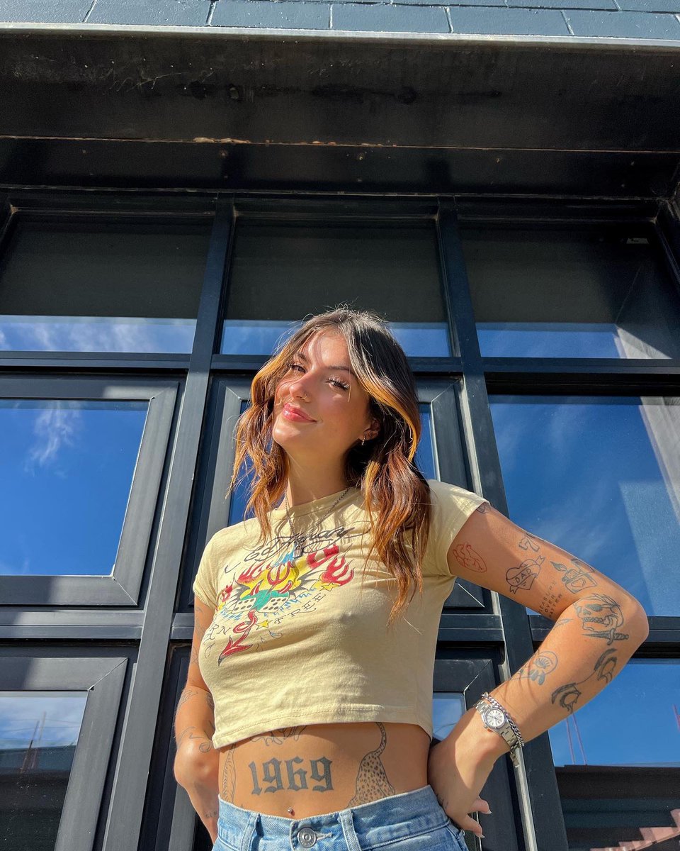 Emily Sullivan on Twitter: "Hiiiii"