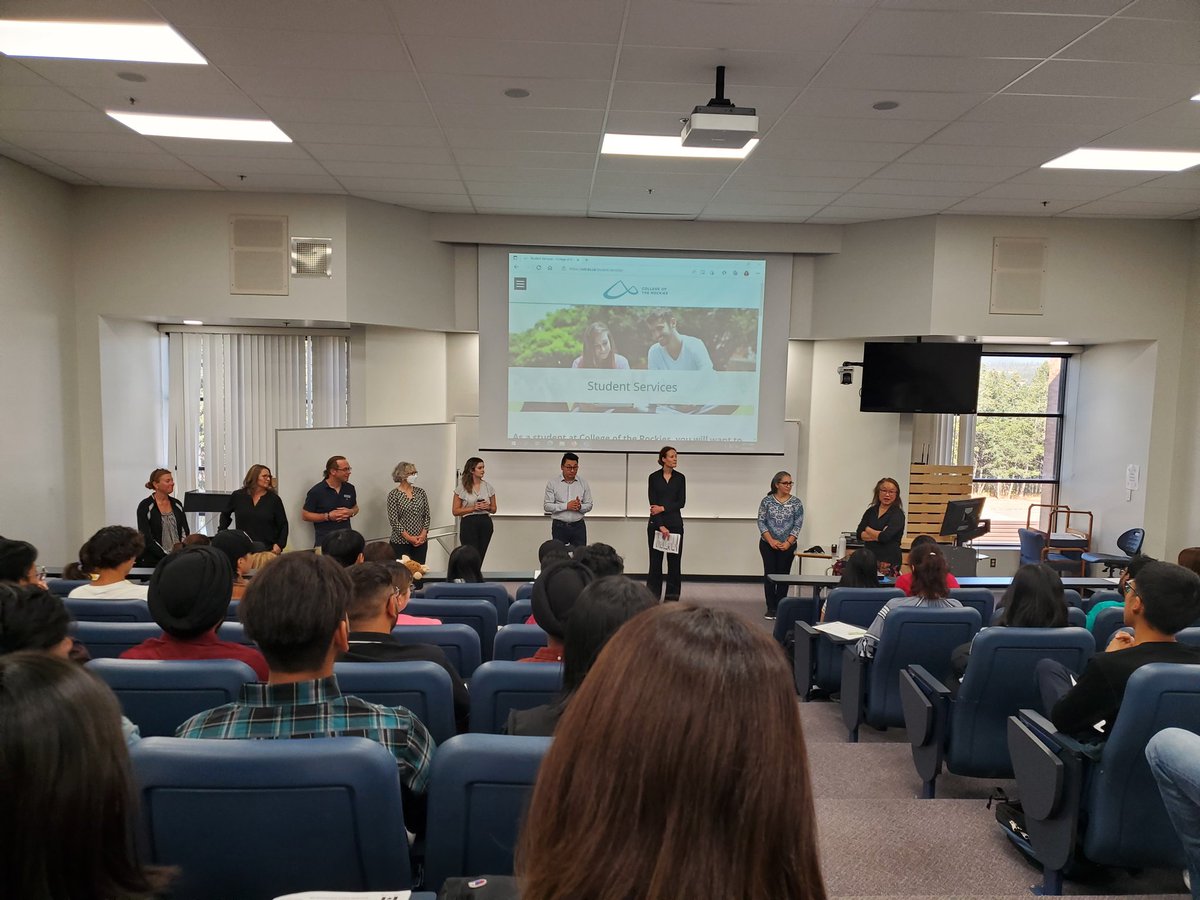 robin_hicks1's tweet photo. A big welcome to our new international students - we are so glad you are here! @COTR_Updates https://t.co/WKFvo6POCC