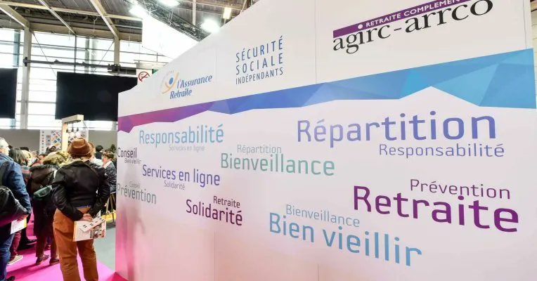 force_ouvriere's tweet photo. #RetraiteComplementaire : #syndicats &amp; #patronat s'opposent à la réforme imminente du recouvrement des #cotisations.

FO, CGT, CFDT, CFE-CGC, CFTC, Medef, CPME demandent au gouvernement de revenir sur sa décision d’appliquer au 1er janvier la réforme.
>> https://t.co/077rDogggS https://t.co/6aR4RuAFZB