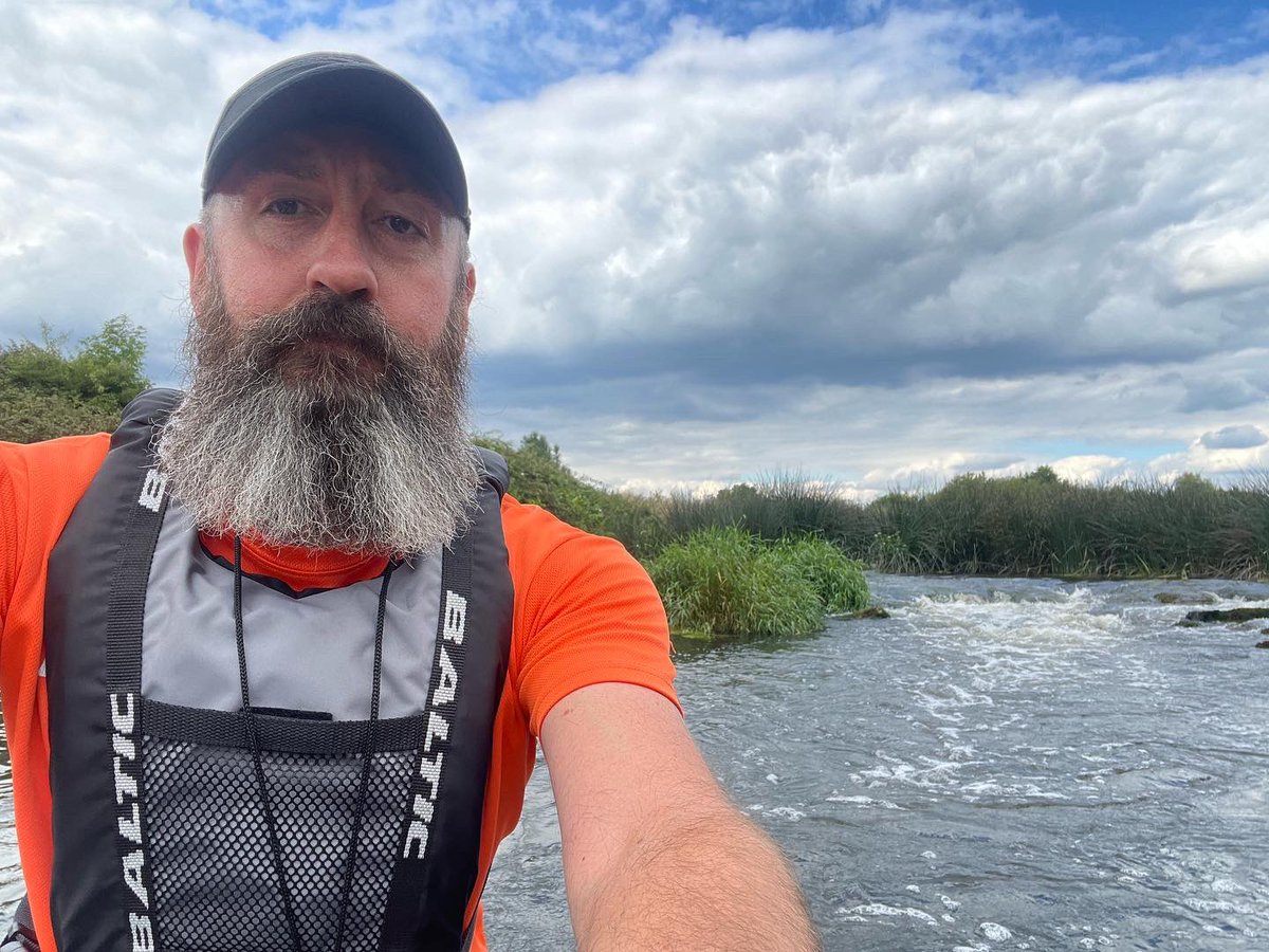 Scott_Dutton's tweet image. Some paddle boarding fun today. #beardedboarder