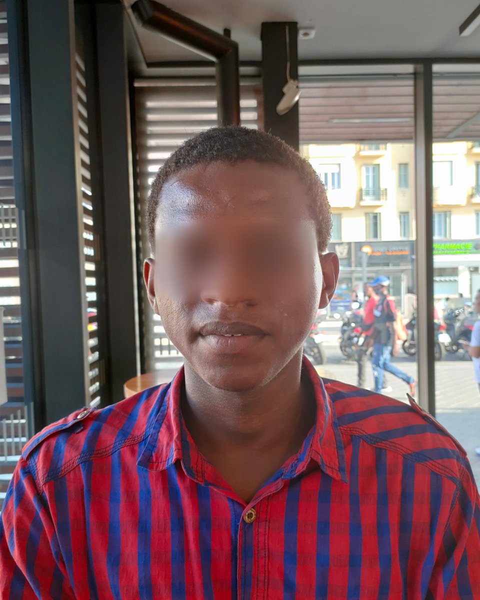 Appel à hébergement !
Mamadou est un jeune guinéen que le Département 06 a déclaré majeur car il n'a pas de papiers d'état civil. 
Nous l'aidons à déposer un recours au tribunal pour enfants mais il est à la rue ce soir. Qui peut l'héberger, même quelques nuits ?
Merci pour lui !