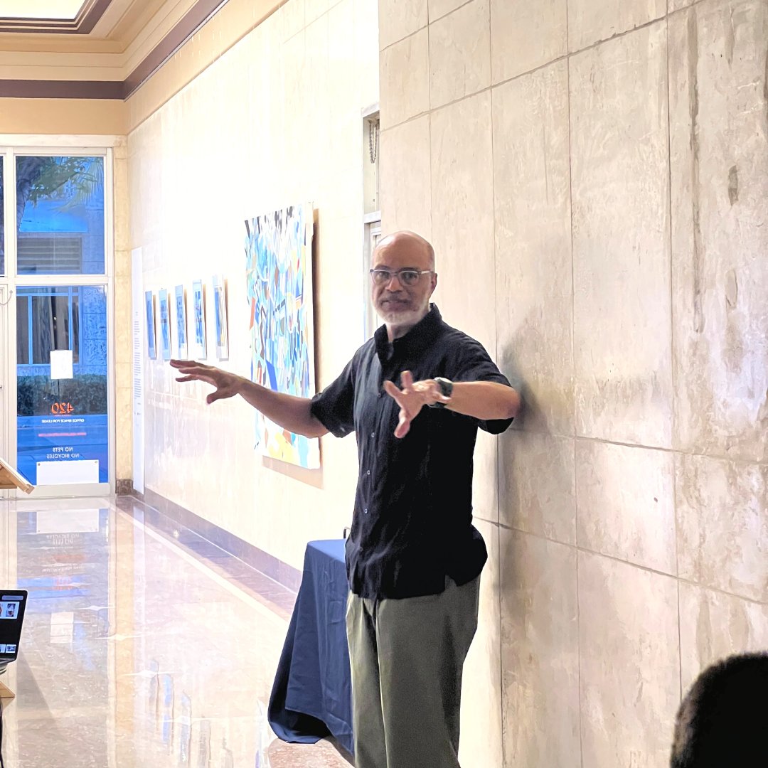 FIU_MBUS's tweet photo. Thank you for coming to our LIVE ART TALK with Aramis O'Reilly.
#FIUSOA #FIUCarta #FIUMiamiBeach #FIUMBUS #FIU #painting #FIUalumni https://t.co/xljdt5tBoJ