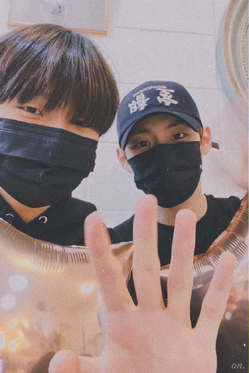 tnxonfilms's tweet photo. — happiest birthday, uri 2jun! 🎂💓✨

#Happy2JunsDay #투준_빛나는_날 
#TNXギョンジュンソンジュン830の奇跡
#TNX #티엔엑스 @TNX_Official @TNX_twt https://t.co/SIOce5Dpmc