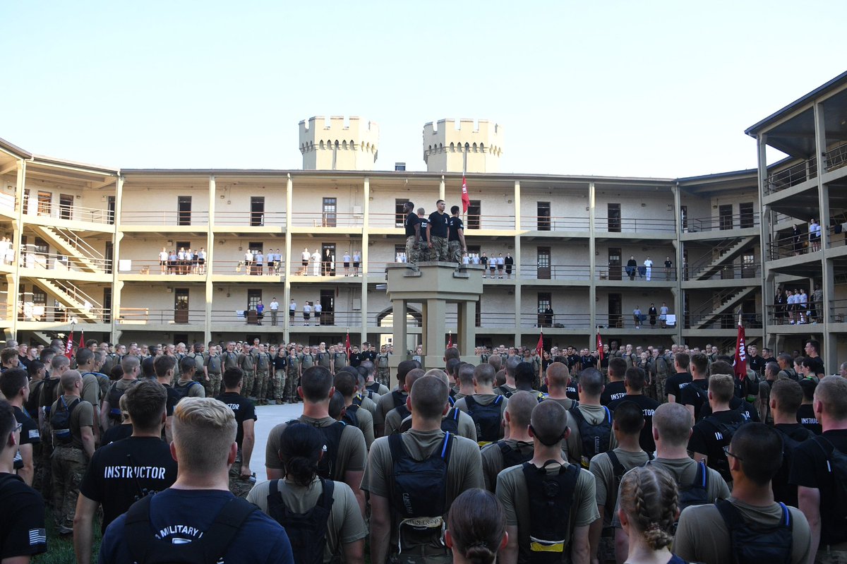 VMI1839's tweet photo. One week down. Matriculation week culminated yesterday with Rat Crucible, which included training on the North Post obstacles and a swim down the Maury River to Jordan’s Point. The event concluded with a march up Letcher Avenue and the rats’ first Old Yell. #RahVaMil #vmi23plus3 https://t.co/sN3cENurtW