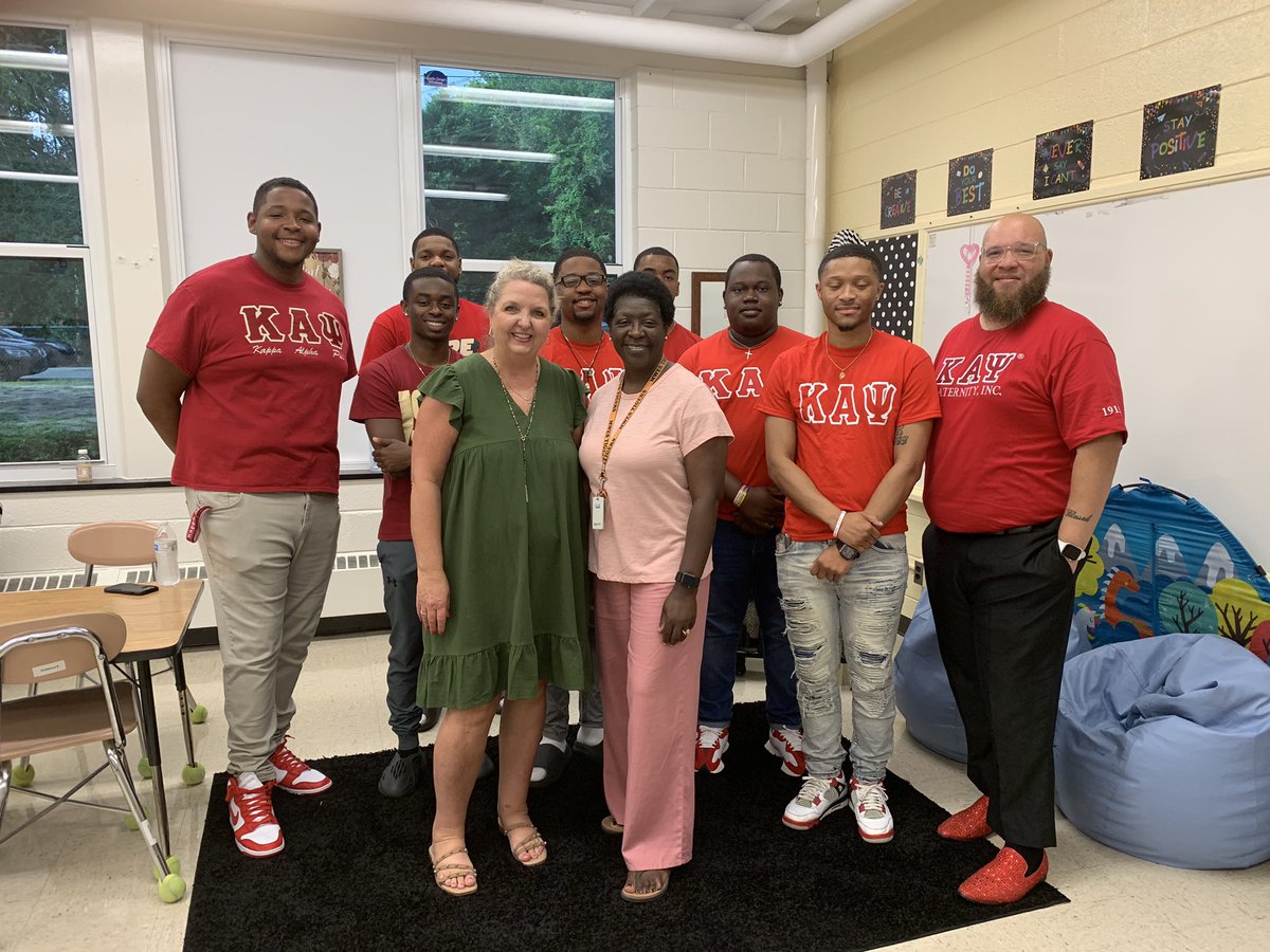 DrLaura1959's tweet photo. First day at @MWEStigers with Kappa Alpha Psi from @FSUBroncos @MrDustinBest @CCSSuptConnelly @CumberlandCoSch @CCSElemEd https://t.co/XQ0fgzYHNA