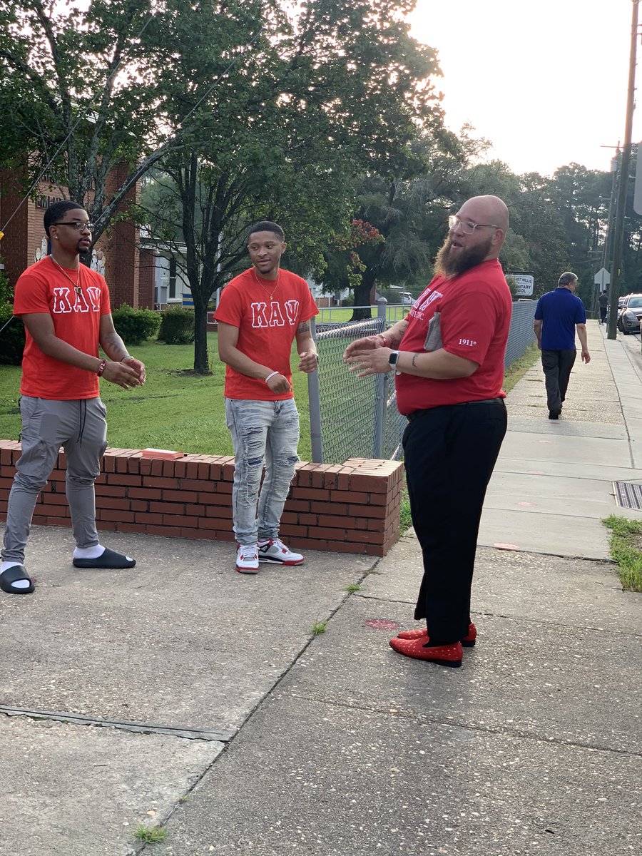 DrLaura1959's tweet photo. First day at @MWEStigers with Kappa Alpha Psi from @FSUBroncos @MrDustinBest @CCSSuptConnelly @CumberlandCoSch @CCSElemEd https://t.co/XQ0fgzYHNA