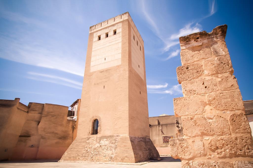 🏘️ SUMA'T VISITA LA TORRETA
➡️Edu Badal i diversos companys i companyes de l'equip de SUMA'T visitaren la Torreta.
➡️ Alguns veïns i veïnes de la Torreta els acompanyaren pels carrers per explicar-los de primera mà quines són les deficiències i les necessitats que volen resoldre.