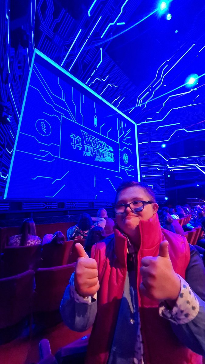 wdfp2020's tweet photo. @DocBrownLloyd 
Hi Doc . 
It's my step son  18th birthday on the 9th September and I'm trying to get people to send him a happy birthday video message .  He is mad on back to the future and loves you  
Dan has downsyndrome and we have been to the musical in London 3 times . https://t.co/MrJuqdDkWo