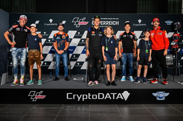 AutomobilsportC's tweet photo. Final showdown for two-wheel talents at the Red Bull Ring - https://t.co/vxOjBkk8KL https://t.co/0dsz2Xt2vQ photos Lucas Pripfl, Klemen Sofric, Dorna #final #showdown #twowheels #talent #moto #redbullring #redbull #austria #junior #cup #practice #racing #motorsport #schedule https://t.co/kEr1UgZqUn