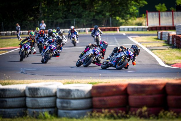 AutomobilsportC's tweet photo. Final showdown for two-wheel talents at the Red Bull Ring - https://t.co/vxOjBkk8KL https://t.co/0dsz2Xt2vQ photos Lucas Pripfl, Klemen Sofric, Dorna #final #showdown #twowheels #talent #moto #redbullring #redbull #austria #junior #cup #practice #racing #motorsport #schedule https://t.co/kEr1UgZqUn