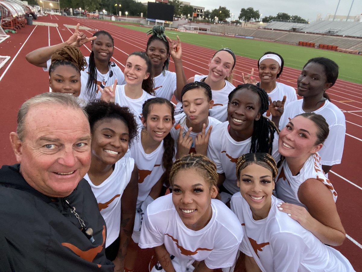 Great first morning conditioning for  ⁦<a href="/TexasWBB/">Texas Women's Basketball</a>⁩. Best first morning that I can remember. Proud of this group. #Ittakeswhatittakes