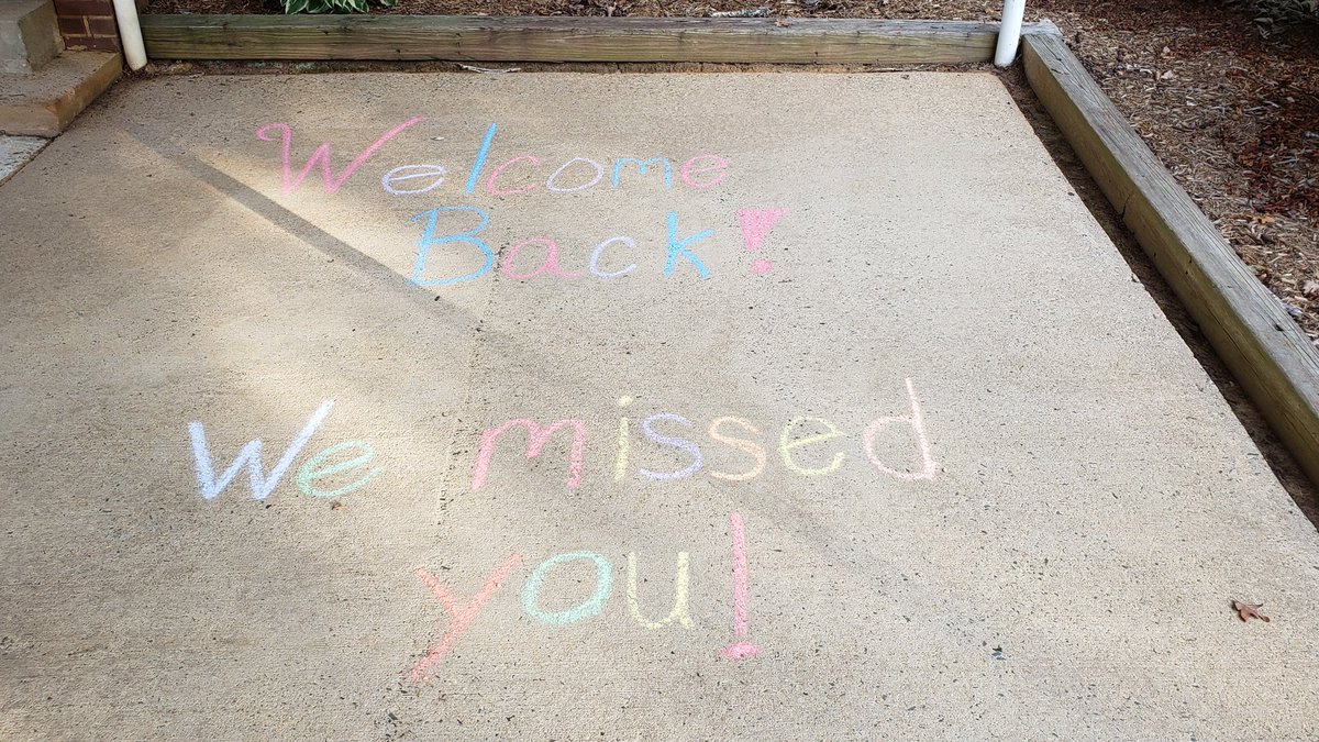 m_a_berryhill's tweet image. Excited for the rest of our #PhoenixFamily to return today! Welcome back @SouthProvSchool students! We missed you! @SteveCampbellnc @AGHoulihan @UCPSNC #TeamUCPS @DiazTeaching @JLago16