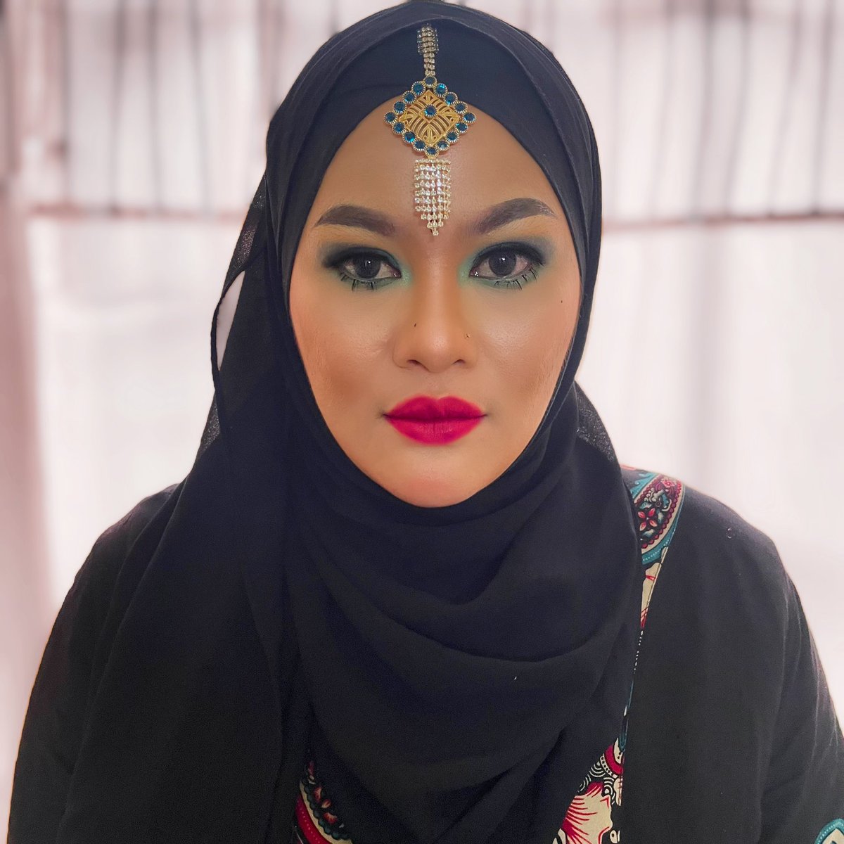 AbbyStudio90's tweet photo. Thank you for tdoday🌹🖤💚 #makeupartist #makeupwedding #muakl #muapj #muaklang #muaselangor #MakeupAddict #beauty #makeupevent #makeupmurah #makeuplooks #Makeupmalaysia https://t.co/nHq0Z9n0tS