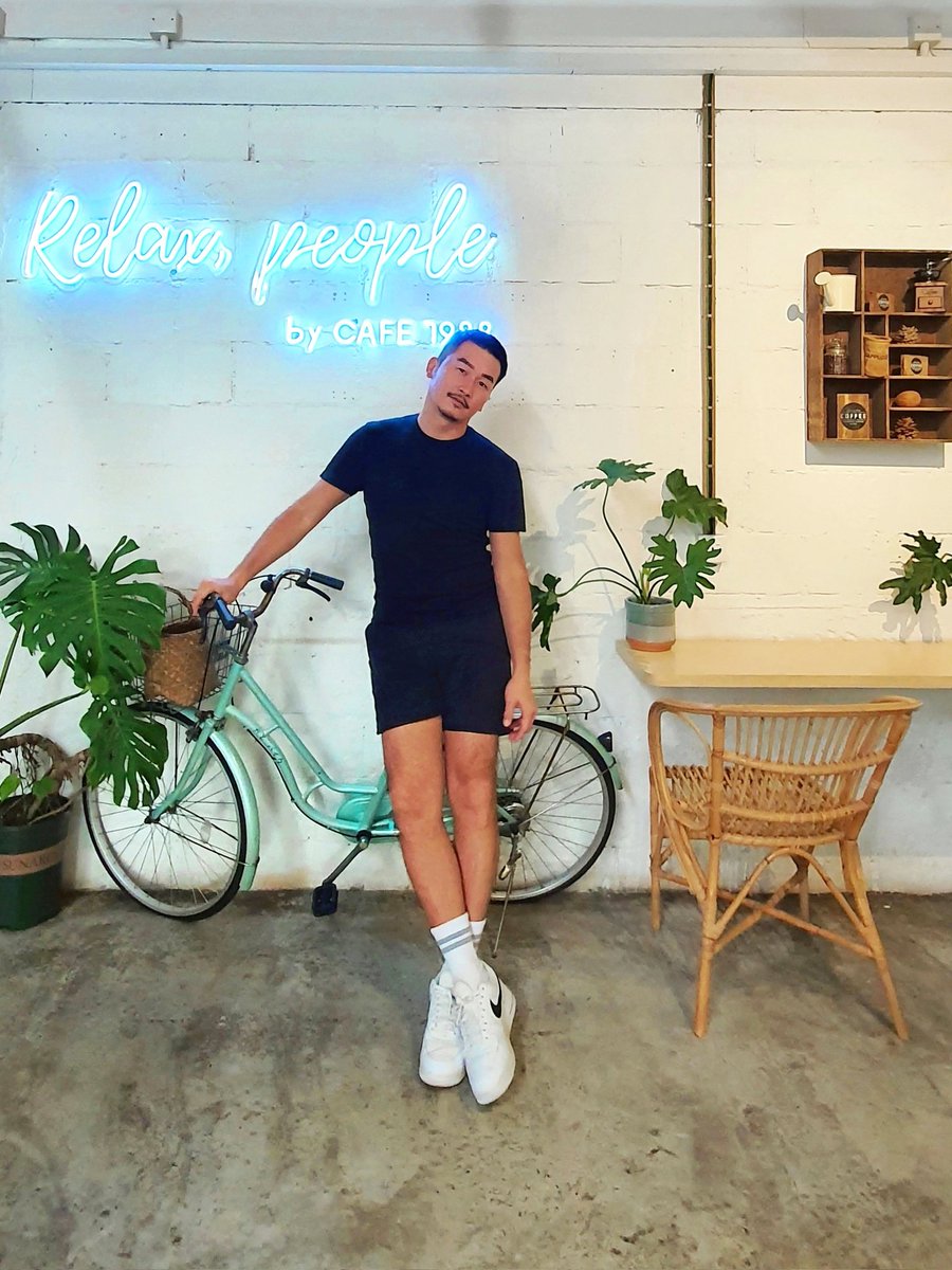 OrsonLiyu's tweet photo. Back home #recharge
#relax #refesh #reset
#orsonliyu #orsonlife #designerlife #ootd #fyp
#shorttrip #hometown
#cafe #cafe1988 #muar #muarian #麻坡 #家乡 https://t.co/nyfSuit4w1