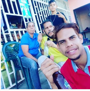 yepez_raul's tweet photo. 🤪🤪 https://t.co/JINOx5wGF0