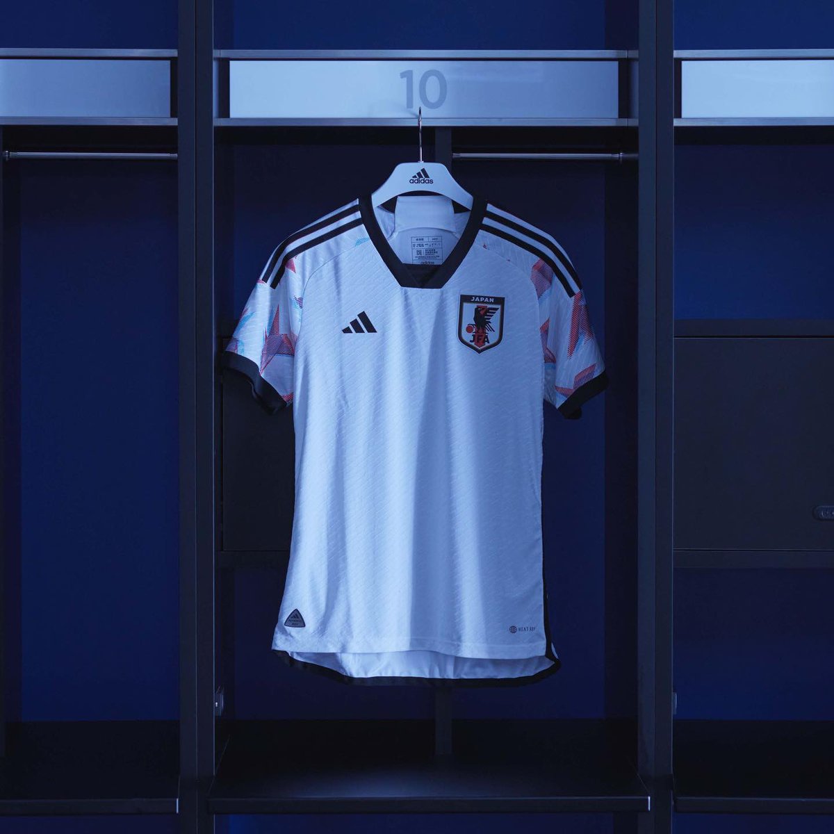 Kitcyclopedia ⚽️ tweet media