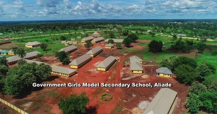 besevic_01's tweet photo. WAEC RESULTS: WHY ORTOM DESERVES COMMENDATION
By Samson Ochono
A few days ago, the West African Examinations Council, WAEC released the 2022 Senior School Certificate Examination, SSCE performance ranking of states in which Benue took the 3rd position and was the only state in https://t.co/3iKePRrYVv