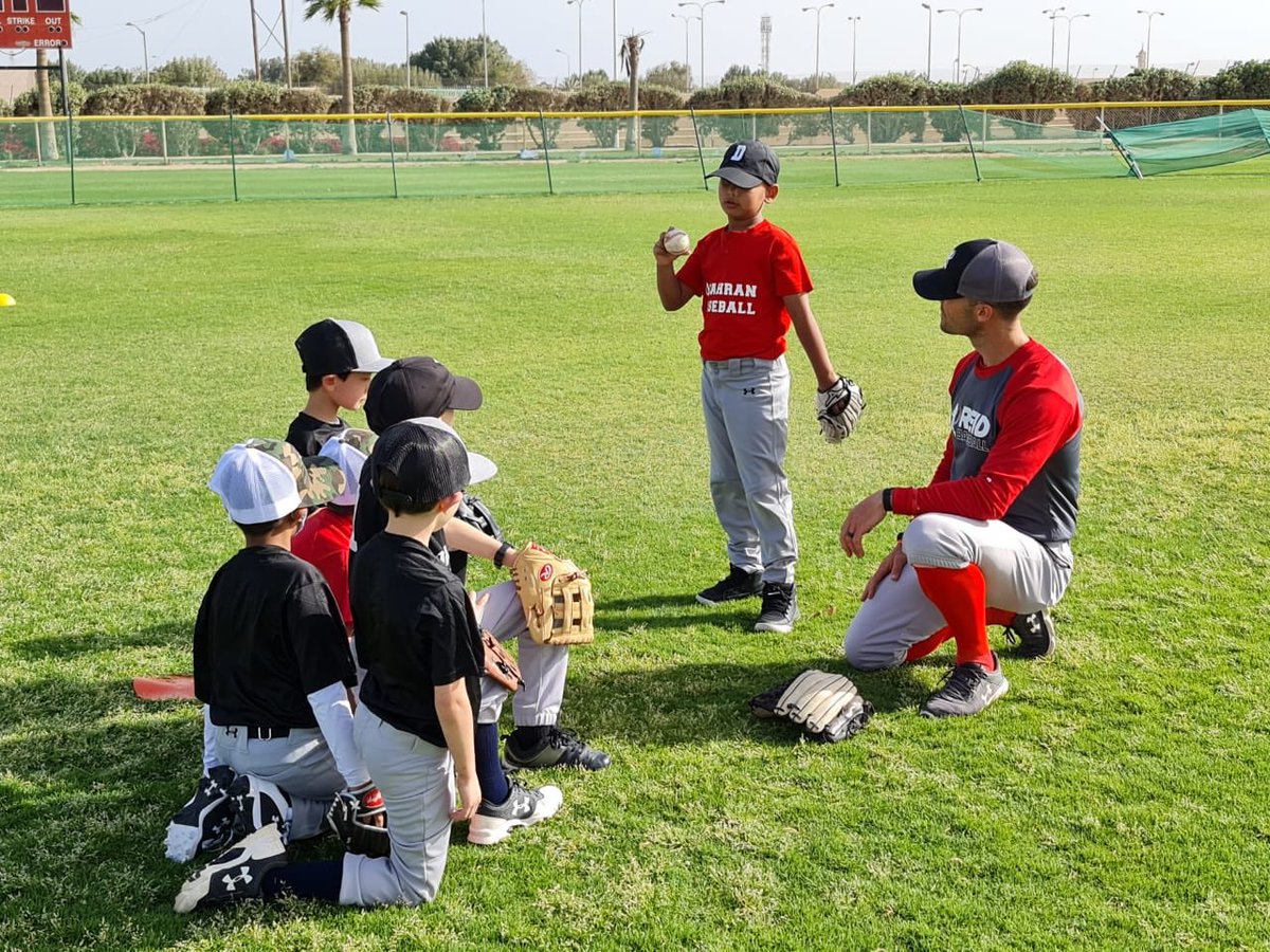 thereidbaseball's tweet photo. Get on their level!
Coaches, when a ballplayer has something to share, become a part of the audience.
Doing so can be instrumental in modeling the characteristics of good listener.
@jaegersports
#reidbaseball #beyondtheballplayer #positivecoaching https://t.co/POY3dNL6tH