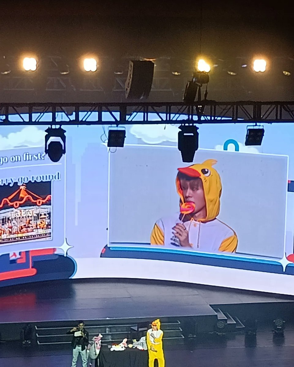 addictedtoygass's tweet photo. Almost 4 years since I last saw you. I'm glad I endured & waited. You and your words gives me comfort, u're one of the reasons why I keep going, you make me feel alive, you make me want to live more.I love you so much,see you soonest!
#ItsBInAWhile #HANBIN #λΉμμ΄
@shxx131bi131 https://t.co/yfykhuHt8U