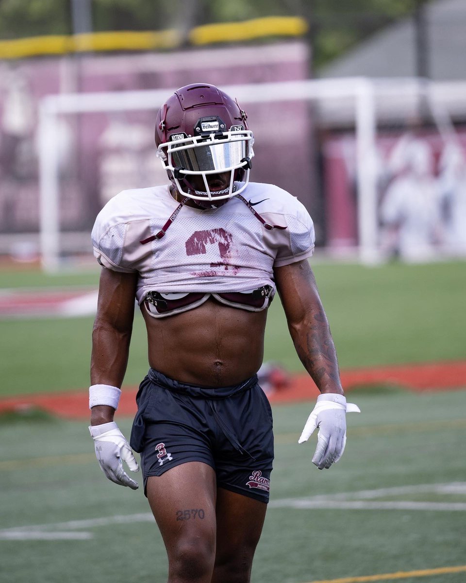NCAA_FCS's tweet photo. That game week feeling!

#FCS x 📸 @FORDHAMFOOTBALL 
https://t.co/tFWmV9XsgJ