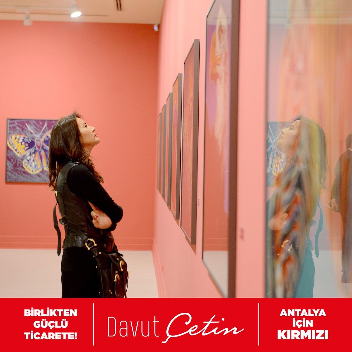 DavutCetin's tweet photo. 8 yıl önce Picasso ile başlayan yolculuğunu Andy Warhol, Rodin gibi dünyaca ünlü isimlerle sürdüren #AntalyaKültürSanat’ta 16 sergi ile 100 bini aşkın sanatseveri ağırladık. Kente yeni bir soluk kazandırdık. 
#BirliktenGüçlüTicarete
#AntalyaiçinKIRMIZI
https://t.co/XhjenQUjH1 https://t.co/6eDEnsi9jL