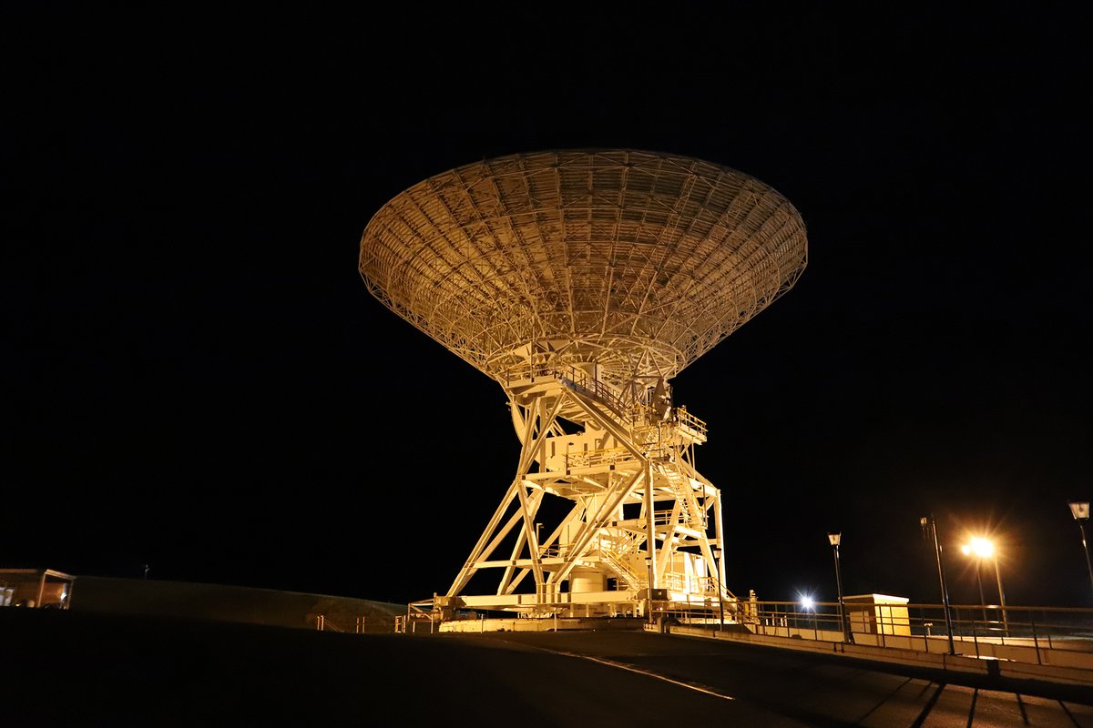 CanberraDSN's tweet photo. Antenna Deep Space Station 34 #DSS34 has been waiting all evening for #Artemis1. It has no problem waiting a little longer.📡🚀🌖 #SpaceIsHard #ItIsRocketScience #DontLeaveEarthWithoutUs https://t.co/mfaU7kk5Qf