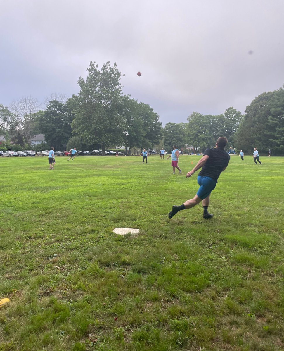 shorelinesocial's tweet photo. Fall season is almost here! Register now for another great season! 

https://t.co/ZsgR8aBAUv

#kickball #fall #fallkickball #wemissourkickballers #newlondon #coedleagues #adultsports #adultleagues #social #besocial https://t.co/d8j4KO9Chk
