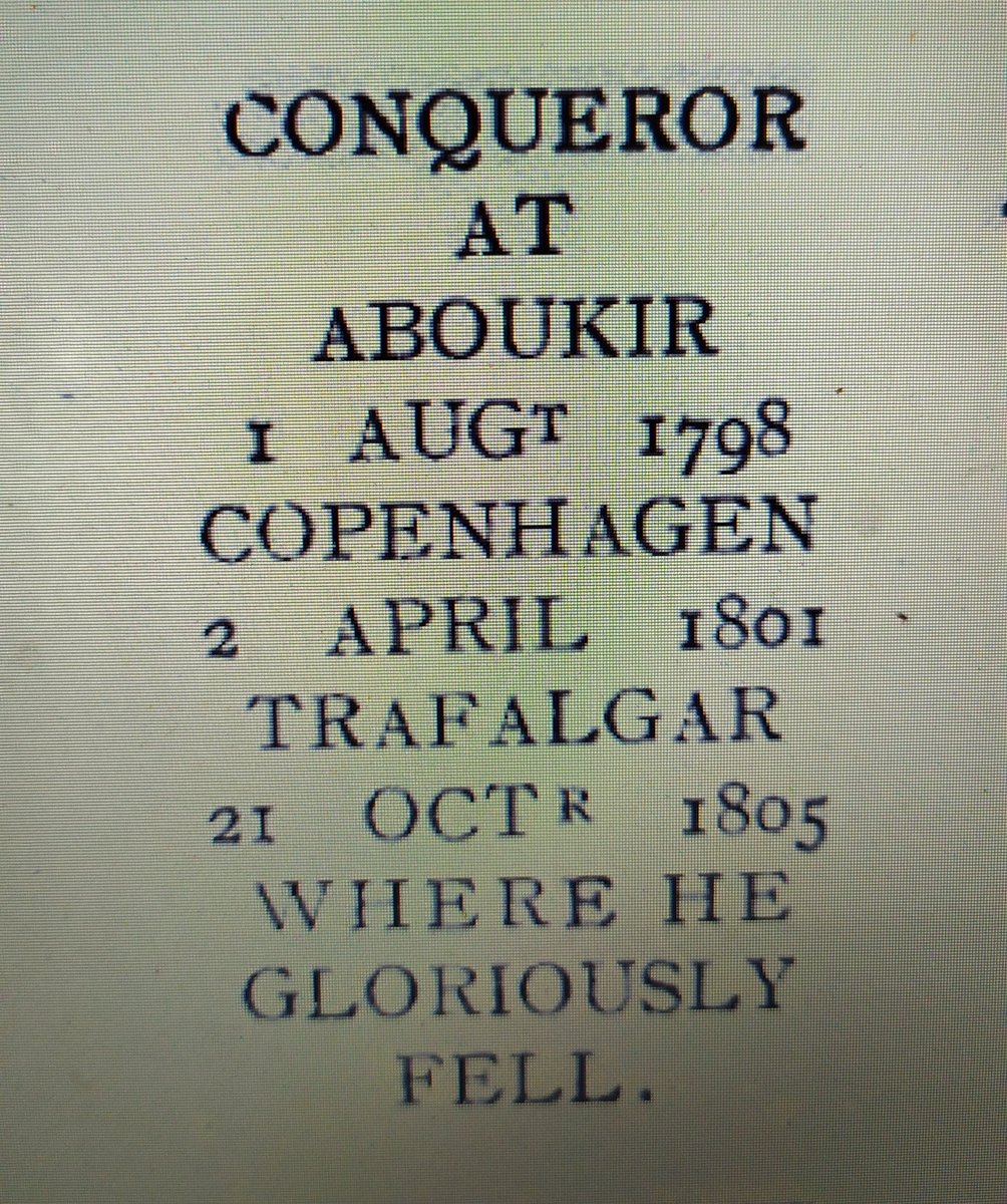 En 1902 o Boletín de Monumentos da Provincia de Ourense daba conta da donación que lles fixera Julio A. Cuevillas dunha placa de bronce conmemorativa das victorias do almirante Nelson. A peza foi achada a comezos do s.XX nos Castros de Trelle. 

A placa contiña esta inscrición👇