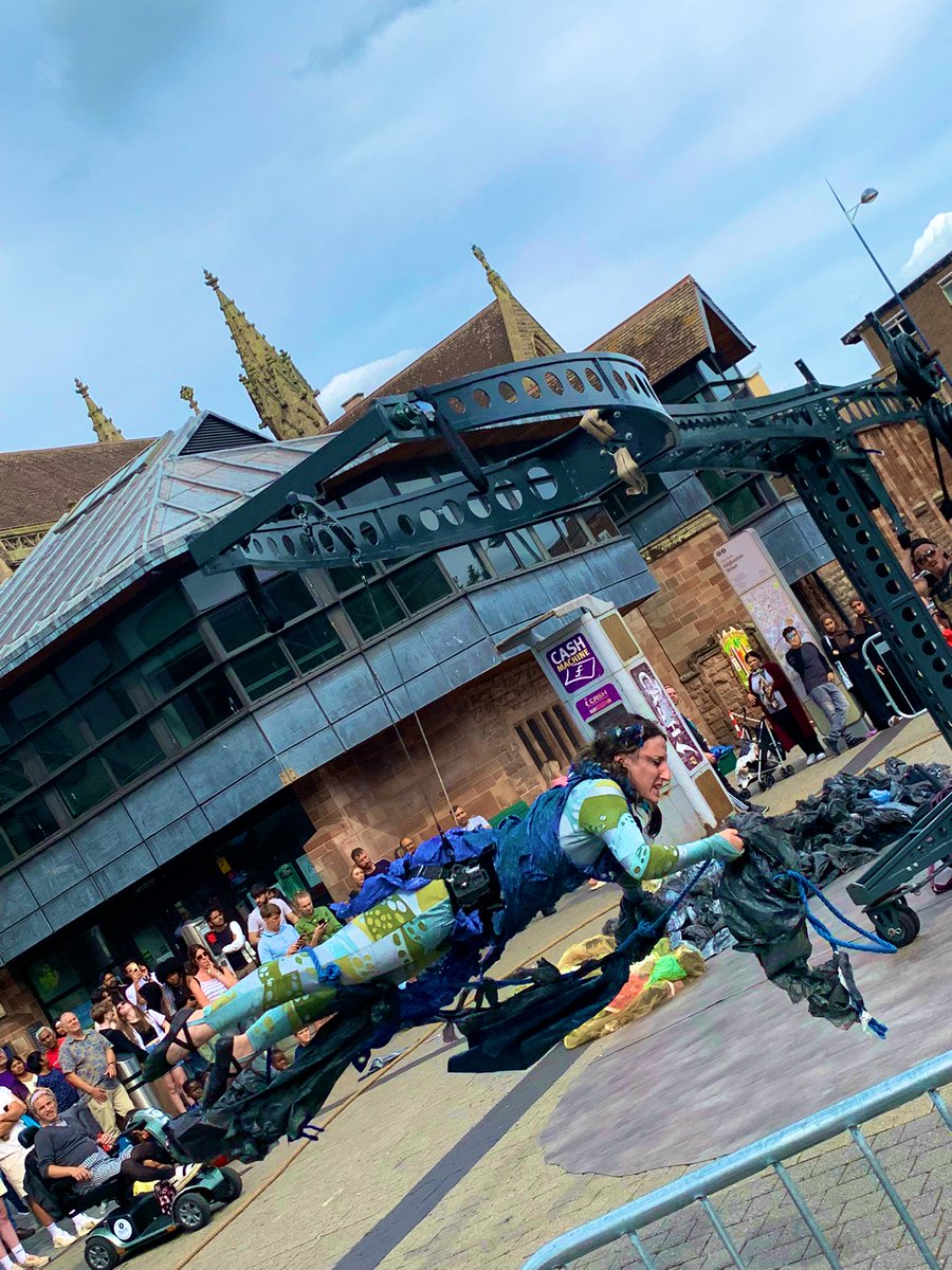 musicallad1985's tweet photo. Reflecting on the last week or so and what a time it’s been! Working on #ToTheStreetsMusical has been incredible with the most awesome cast and crew, to then jump over to #BirminghamWeekender and working alongside @franticassembly and our young people of the city! Love my job! ❤️ https://t.co/vO3eydEjuE