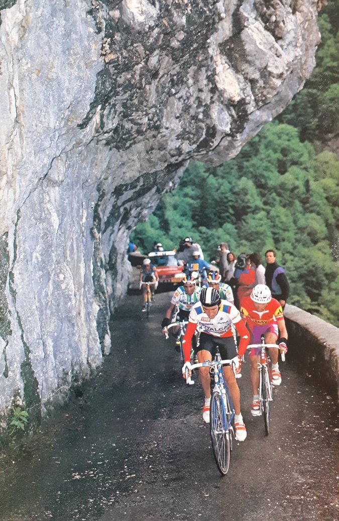 davidguenel's tweet photo. Belle vue du Critérium du Dauphiné (1991).

📷 Graham Watson https://t.co/xwqtv8N0xL