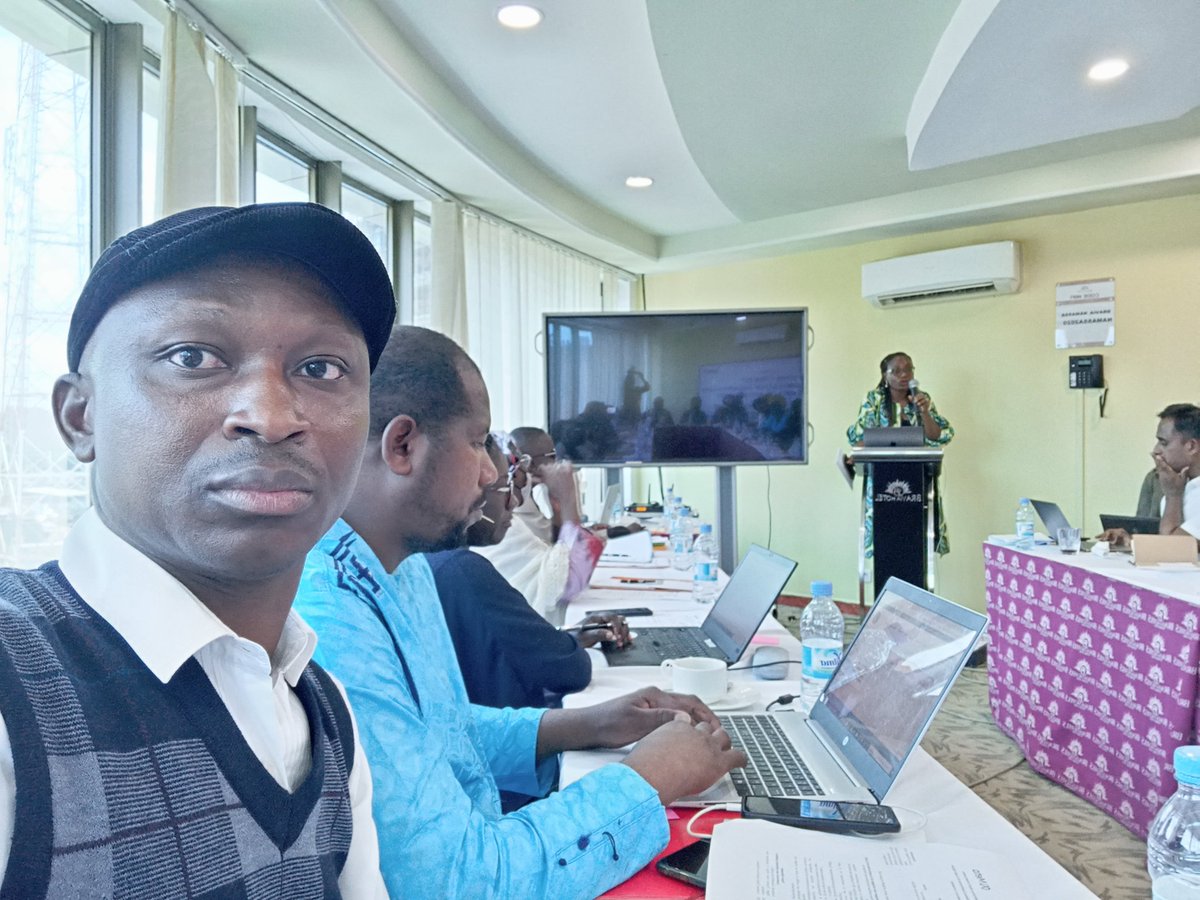 CyrilleGUELL's tweet photo. Je participe à un atelier de formation sur la consolidation &amp; la construction de la paix digitale organisée par @SFCG_ en collaboration avec @Meta 

#CounteringViolentExtremism #YouthInPVE #AfricaAgainstViolentExtremism @EducommunicA @SFCG_Mali @SFCG_NIGER @AU_ACSRT @UN_OCT https://t.co/C72X7HmDlw