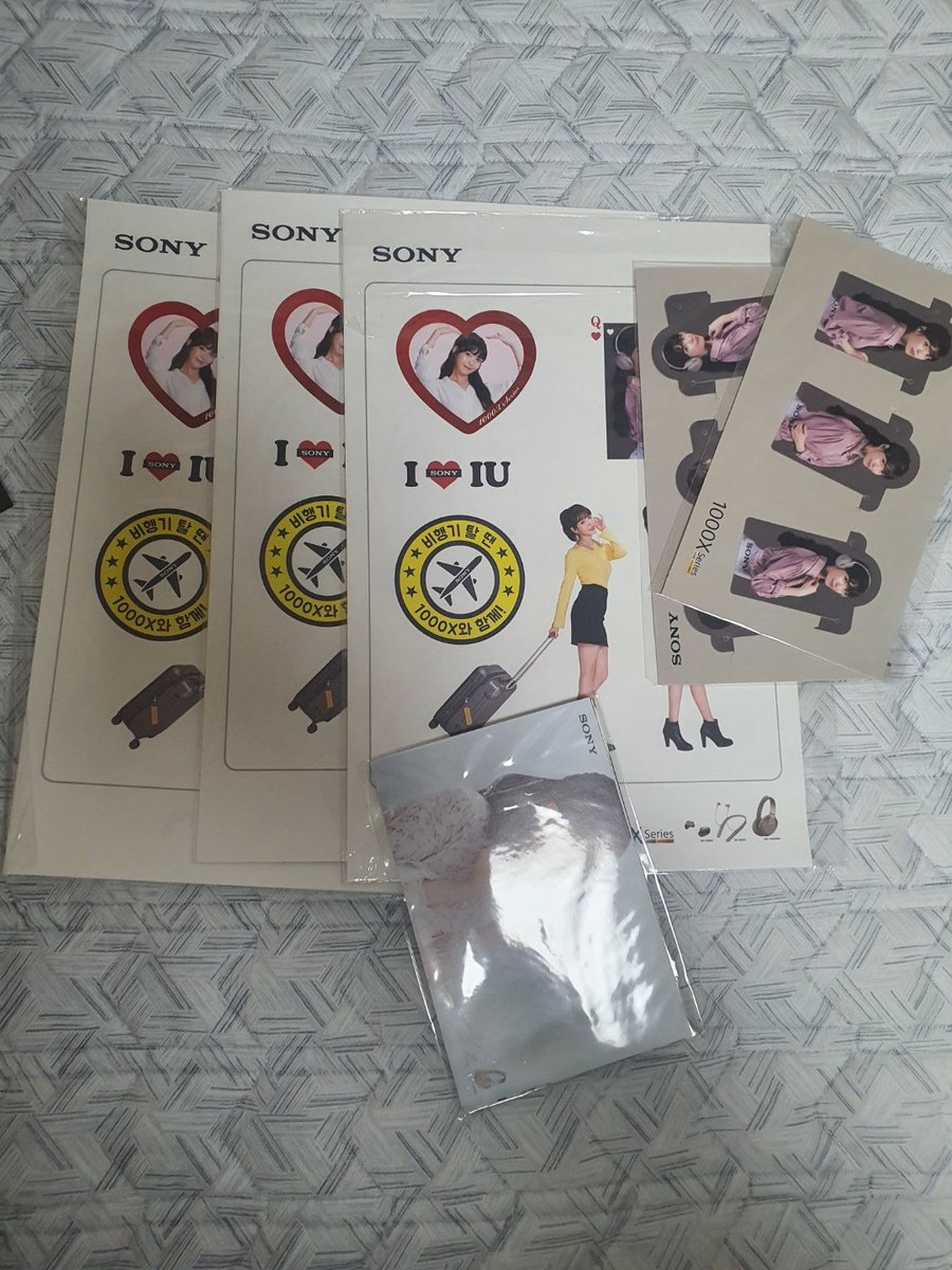 IU WTS PH

2017 Season's greetings (no poca) - 2,850 PHP
Sony Sticker - 450 PHP
Sony Bookmark - 675 PHP
Sony Postcard - 1,400 PHP
2012 Seasons Greeting (No box) - 2,300 PHP
2017 SG (No Box) - 2,300 PHP

NETA and PAYO (isf and kr rental not included yet) 
Not yet on hand po