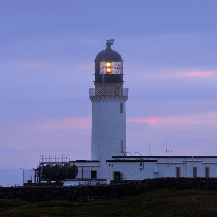 Only 2 days left to apply for our Retained Lighthouse Keeper (RLK) job. Find out more about the duties of an RLK <a href="/BBCRadio4/">BBC Radio 4</a> at around 5.45 today to hear RLK Barry based in Dumfries &amp; Galloway talking about his role nlb.org.uk/vacancies/reta… #lighthousekeeper