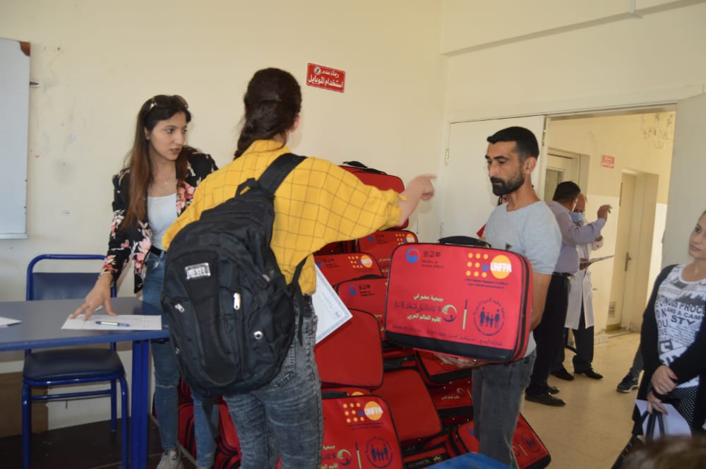 UnfpaSyria's tweet photo. “I am very grateful for this training, I learned how to properly use blood glucose and blood pressure monitors which were provided in the first aid kit” – Tameem.
Tameem is one of  80 participants who successfully completed the “Firs Aid Training” in #Sweida. https://t.co/ElHHkNiTJQ