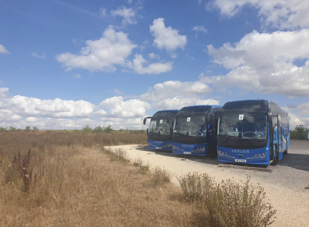 ExcelsiorCoach's tweet photo. #BankHolidayMonday for @ExcelsiorCoach is a trip to @EH_Stonehenge from #portlandport.  Here are fleet no: 1, 3 &amp; 4 enjoying the mid-day sun 🌞☀️🌞 thank you #AdrianC for 📸 #effortlesscoachhire https://t.co/5svPz1NHE5