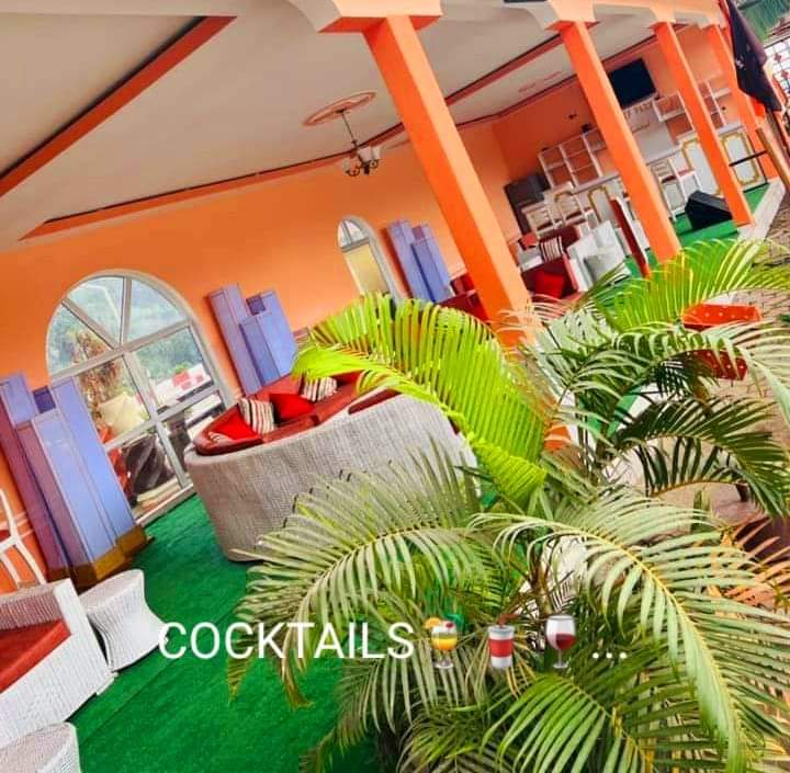 AlcefEventmgt's tweet photo. A cosy, classy, small-crowd event? 
ALCEF Park Pool Lounge 👍🏽👌🏽!!

ALCEF Event Management 
c/o ALCEF Amusement Park 
Mile Four, Limbe - Cameroon. 
☎️: 672-311-360 ☎️: 690-030-347 https://t.co/CmGTY9qBhQ