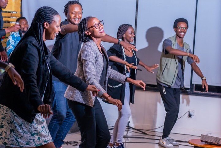 IkiringoProject's tweet photo. Aside from interactive conversations on #Rwanda’s customs and traditions, the 2nd edition of #Ikiringoseries last week was marked by fascinating cultural performances as beautifully depicted in these pictures

@KigaliLibrary https://t.co/a46zKQ33mD