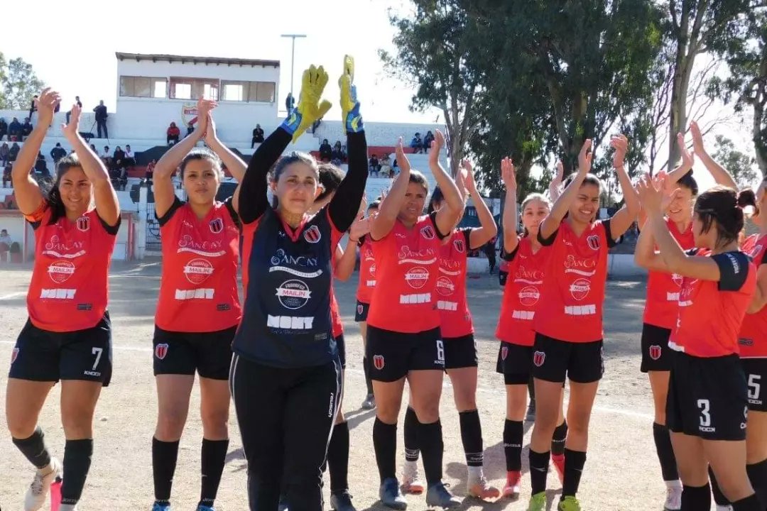 JavierSallustro's tweet photo. #FutbolFemenino #Primera
#CopaFederal #EtapaProvincial
LAS PUMAS FINALISTA Y AVANZÓ LA CONSULTA 
Lee la nota completa en 
https://t.co/NFmMRBWDPh

@sportkidsmza https://t.co/6Q5mSvhLZt