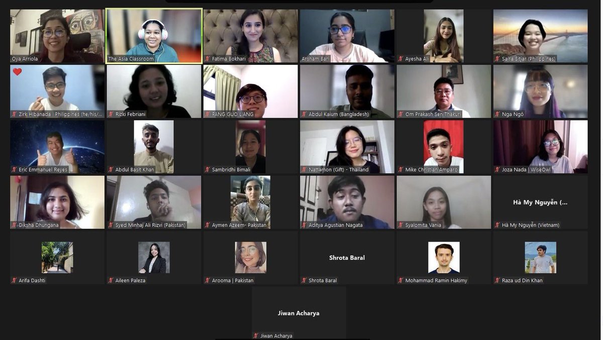 AsiaClassroom's tweet photo. Group photo with our mentors, Ms. Oya Arriola &amp; Ms. Joza Nada, from today’s session @AsiaClassroom on ‘Hope-Based Communication (HBC): 101’ 📸 https://t.co/v8ZJw2kvnh