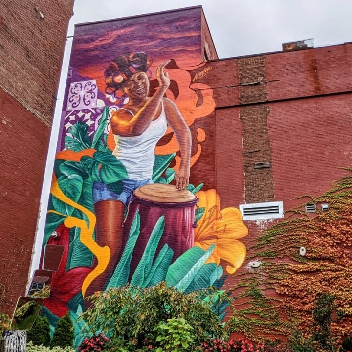 CityofLowellMA's tweet photo. Have you noticed the murals appearing across the City of #Lowell? Come celebrate the new art with a tour at #VIBEfest. Details can be found here: https://t.co/ZVYWlF4Zlc https://t.co/9SfRa0F3dH