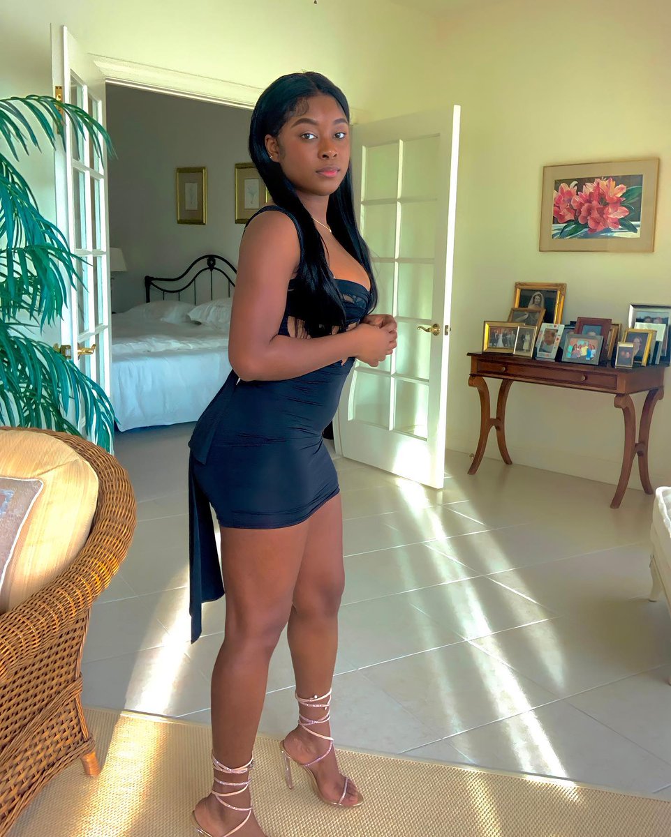 maryzedc's tweet photo. ZED HOOK UP
#zedhookup https://t.co/nXwup8DEK3