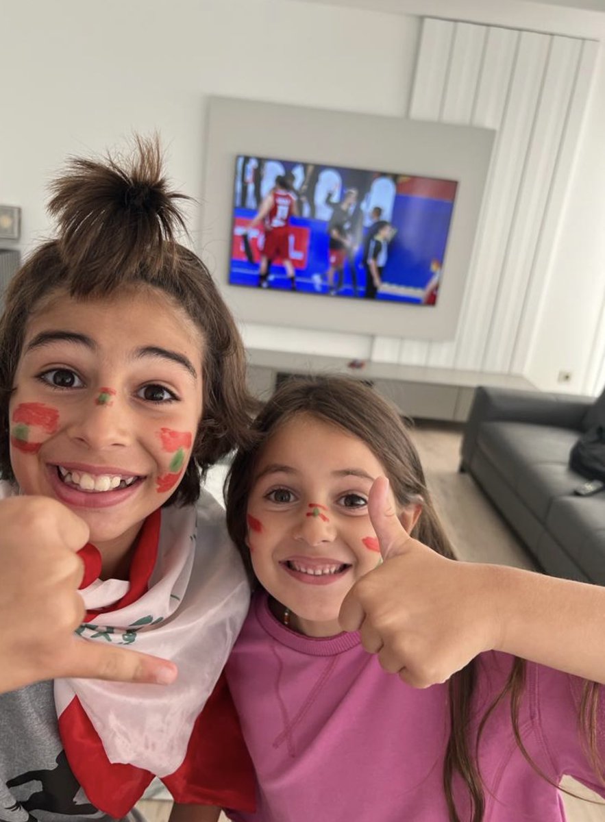 SuzyKhanji's tweet photo. My beautiful nieces
โค๏ธโค๏ธโค๏ธโค๏ธ
@LBF_Basketball
#golebanon https://t.co/YXlcfprKIf