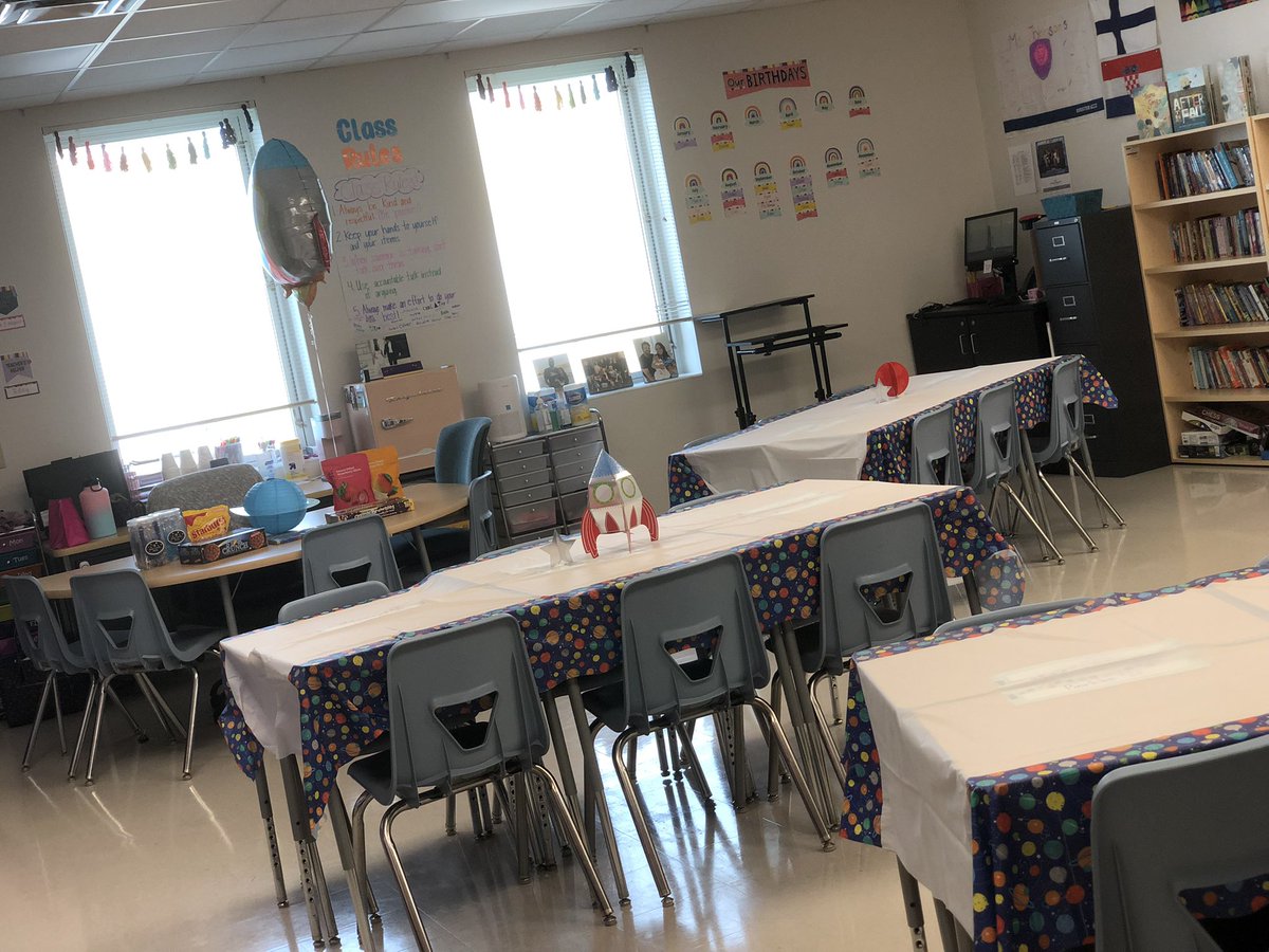 MissJohnsonUCF's tweet photo. The launch may be scrubbed, but it started a great conversation on matter already! Today, the kids will have to use volume and mass to build their own crew module before running repeated trials. And getting space snack of course! @OCPSnews https://t.co/OKuWsnQdF8
