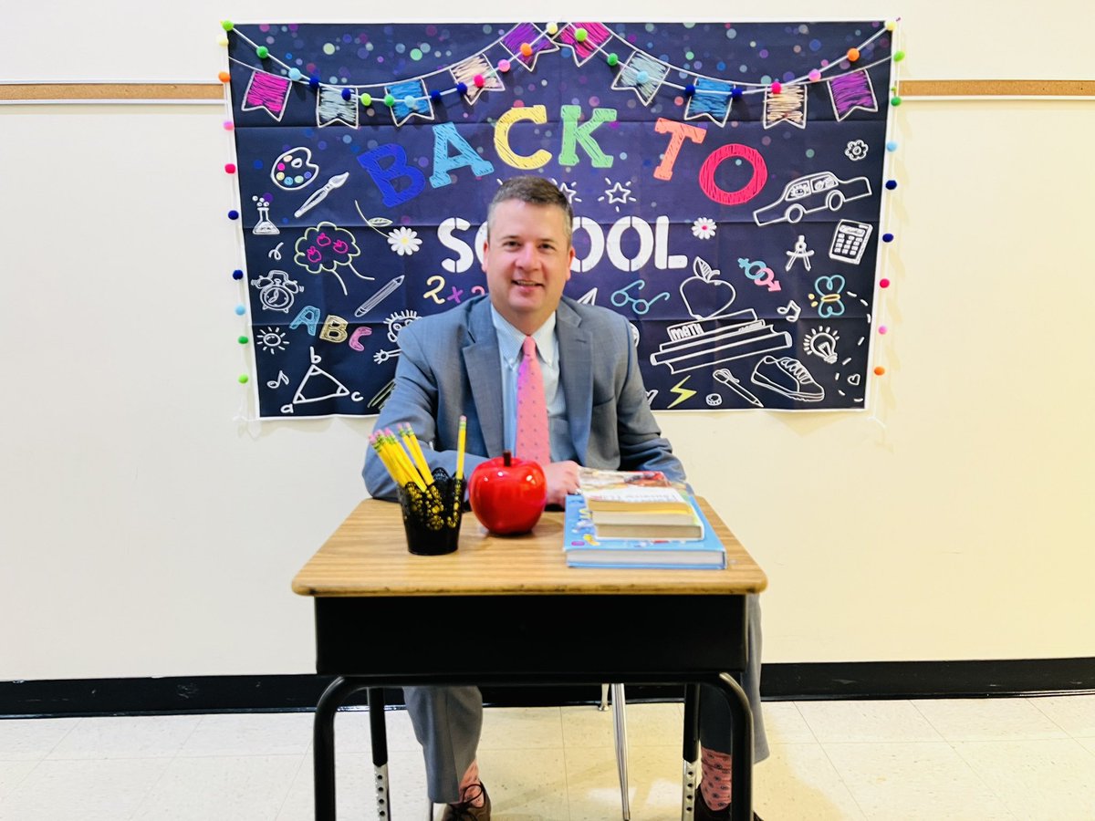 Andrew G. Houlihan tweet media