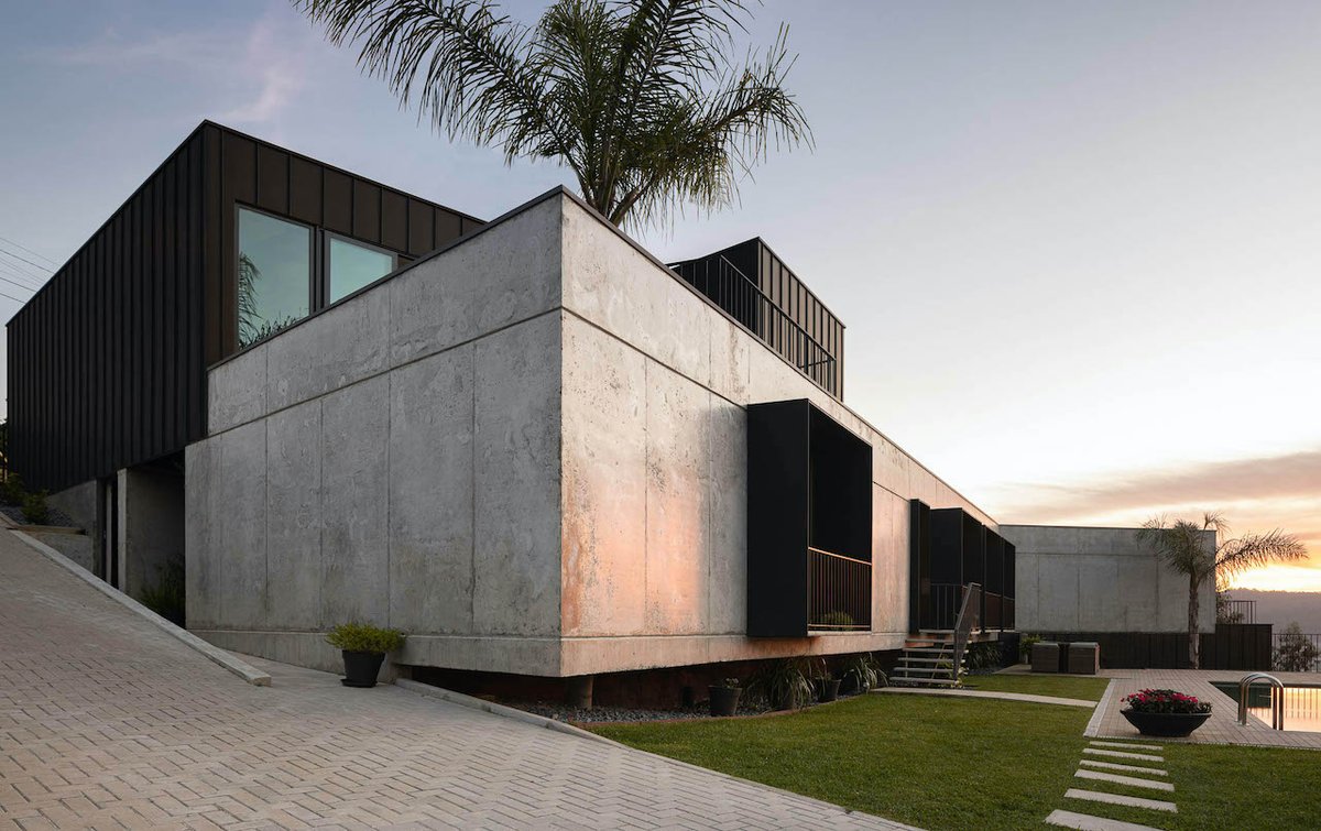 WACommunity's tweet photo. Atelier Inception's PS House; A home shaped by light and spectacular setting: https://t.co/dwbv2cu6N0 #portugal #architecture https://t.co/oSmKnzxV8l
