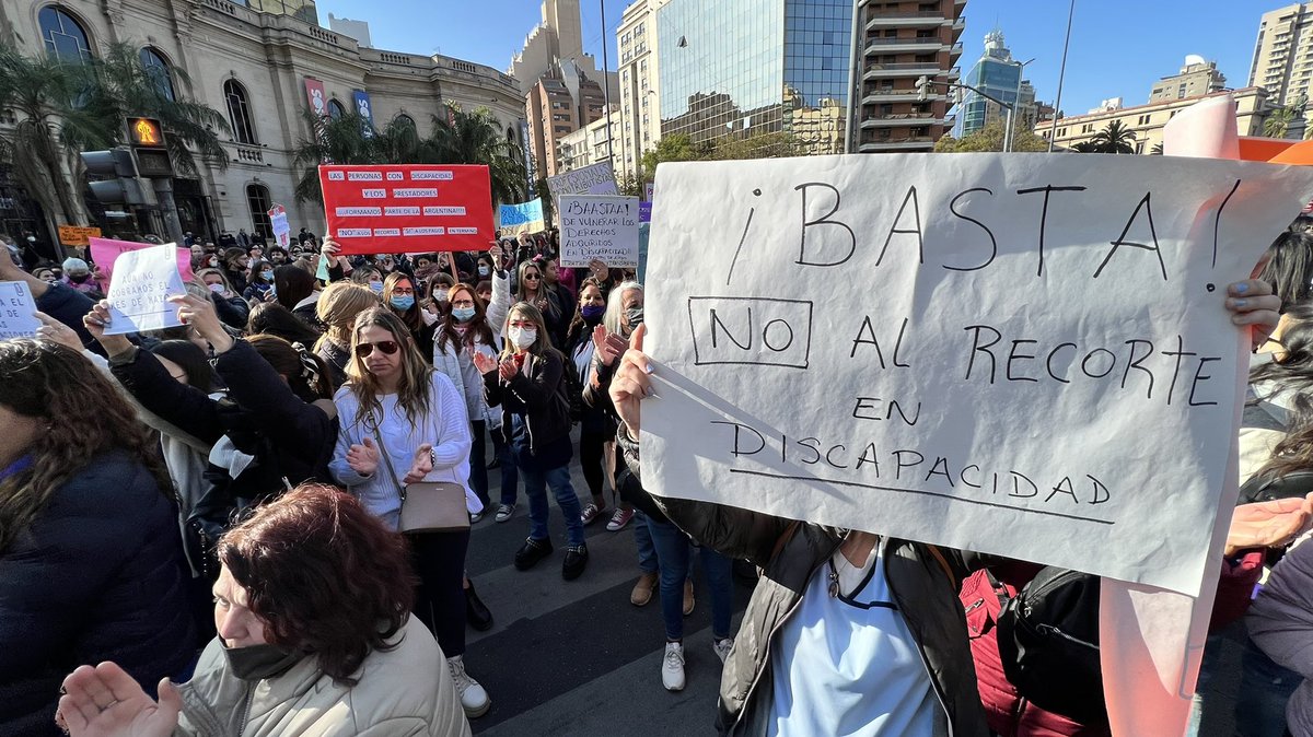 andyferreyra's tweet photo. Siempre el ajuste afecta a los más vulnerables. No hay perdón.

No al recorte en discapacidad. https://t.co/Su5PJbijVF