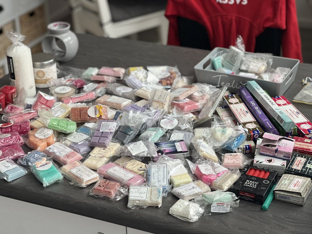 Laura_V_mufc tweet media