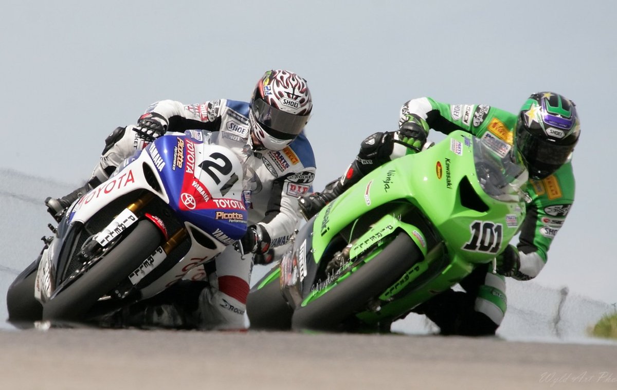 Wyld_Art_Photos's tweet photo. @RTMomentPhotos @SergioSpototo Racing machines. Great experience shooting at the race track for a few weeks. #racingmachine #speed #motorcycles https://t.co/nCIFEK83wJ