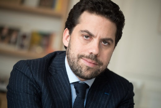 TBT9_W9's tweet image. 🚨C'est le feuilleton qui a agité les réseaux sociaux cet été !

@booba VS les influenceurs !⚡️ 

👉 Que leur reproche le rappeur ? Que va-t-il se passer ? 

⏰ Ce soir dans #TPMP, retrouvez la mise au point exclusive de Me. Patrick Klugman, l’avocat du rappeur !